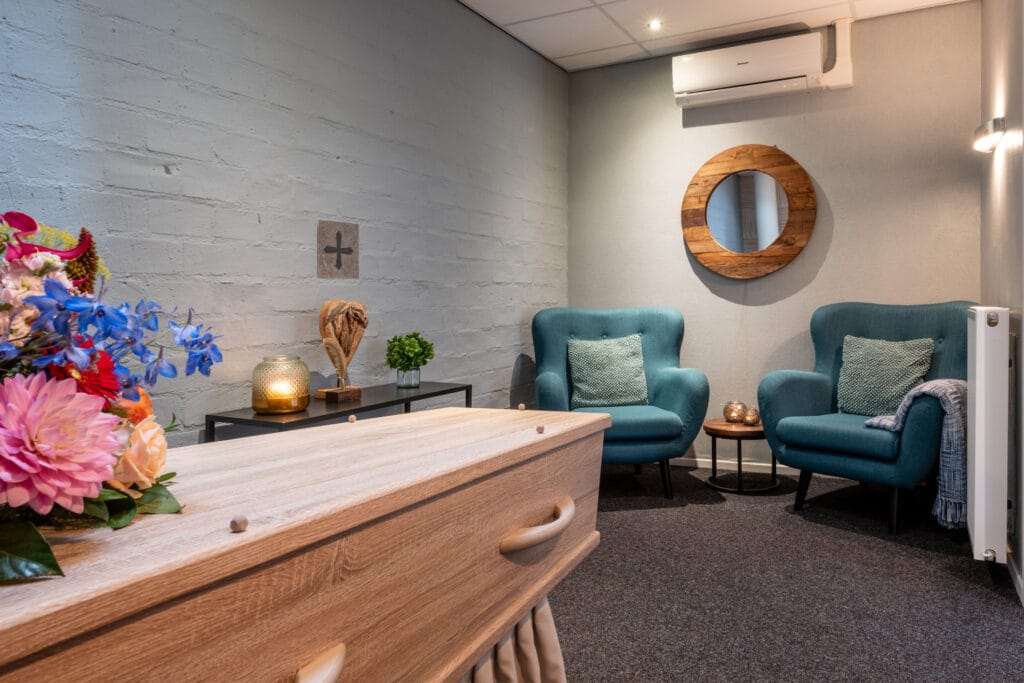 Opbaren 3 24 uurs afscheidskamer Johannes Poststraat Rita Feld